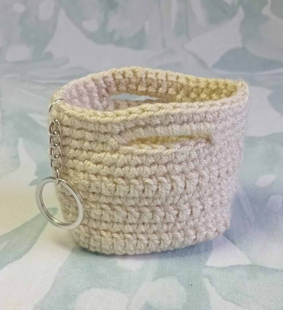 Colgante Decorativo, llavero, cesta, bolsito, tejido a Crochet